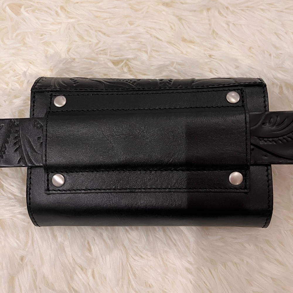 Patricia Nash Black Embossed Belt Bag - Picture 9 of 12